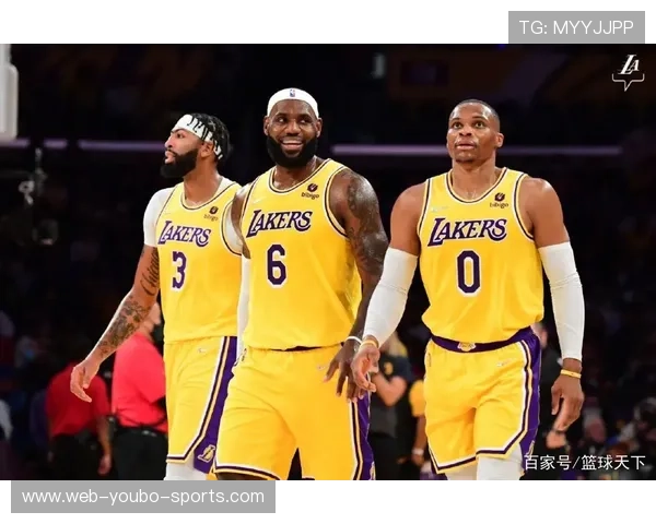 詹姆斯与浓眉合砍60分湖人逆转战胜勇士取得关键胜利